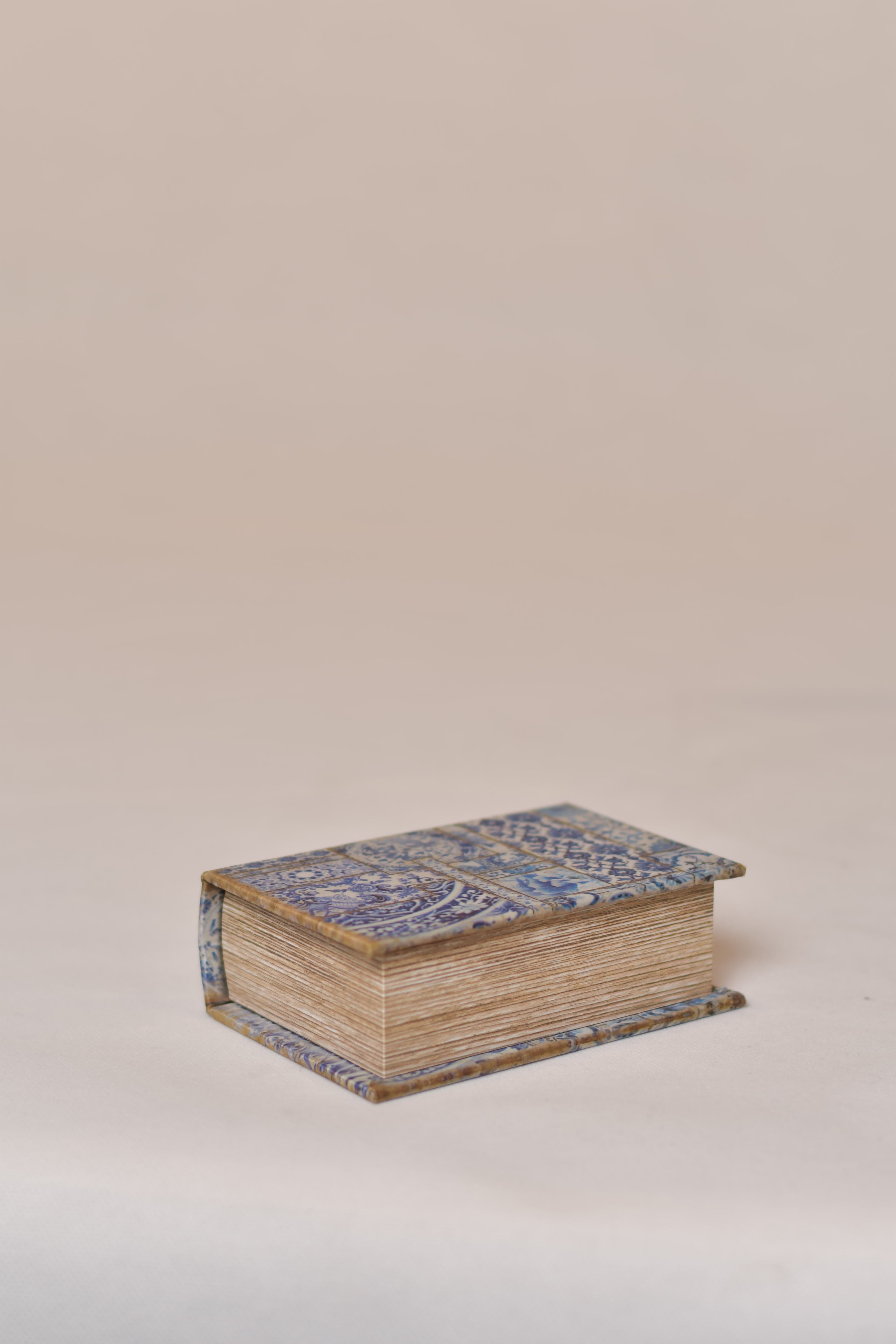 کتاب دکوری چوبی کوچک ابی